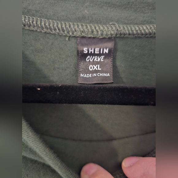 Shein Graphic Tee - Picture 2 of 4